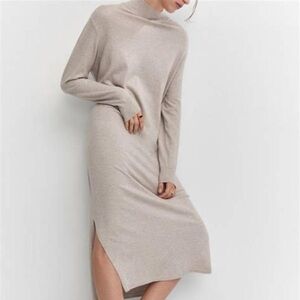 mango knit midi dress light/pastel grey. Like new